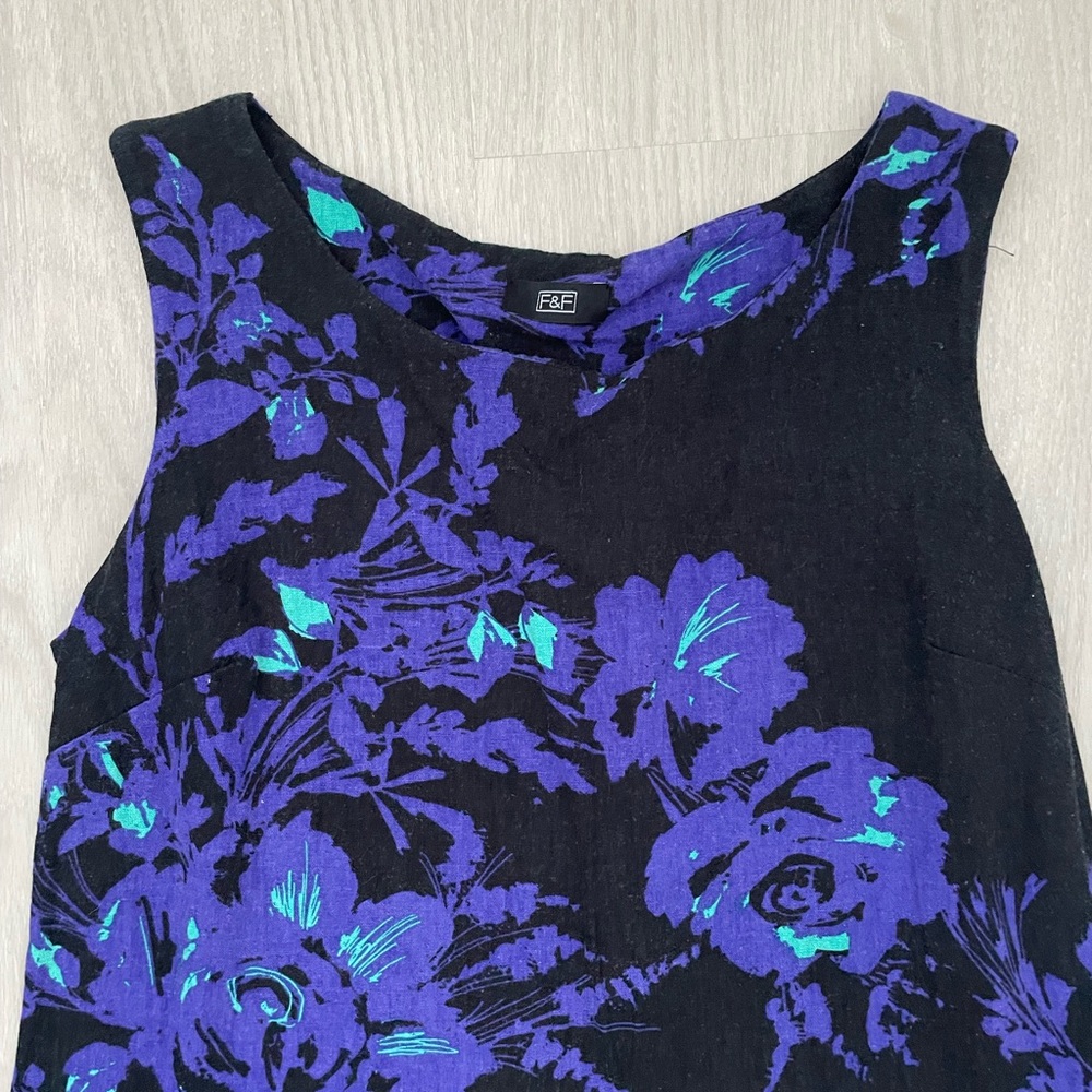 black dress, cute 90s shape